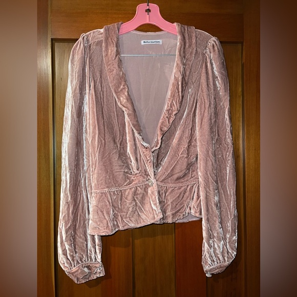 Reformation blush pink velvet blouse L - Picture 2 of 6